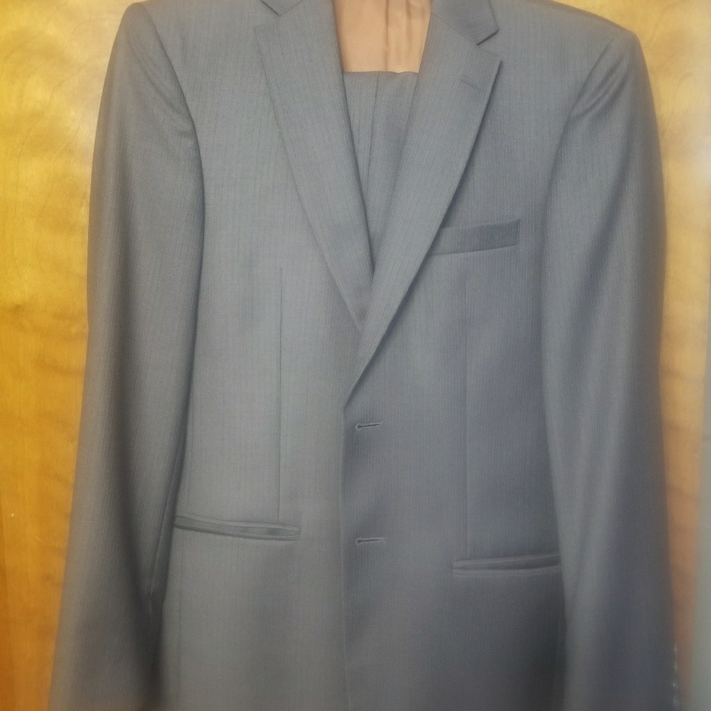 NWOT Slim Fit Gray Suit two pieces